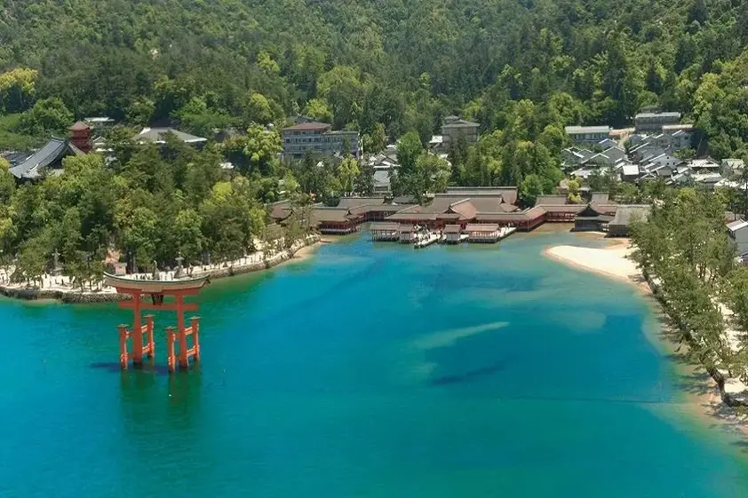 【グランドプリンスホテル広島】もっとも自分らしく、宮島の魅力を再発見する宮島行き高速船券付き宿泊プランを販売中 イメージ