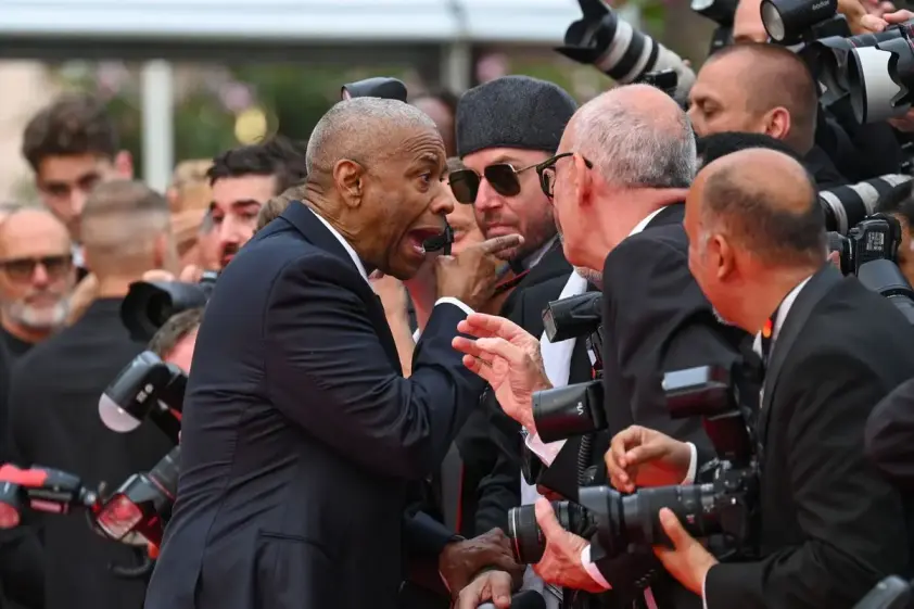 デンゼル・ワシントン、カンヌレッドカーペットでぶち切れ イメージ