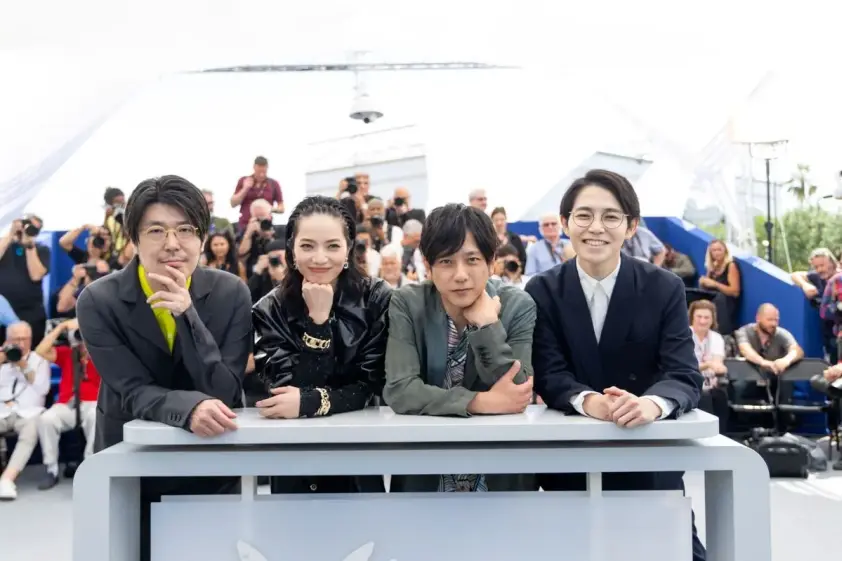 二宮和也&小松菜奈『8番出口』カンヌ上映から一夜明け晴天のフォトコール「ほっとしています」 イメージ