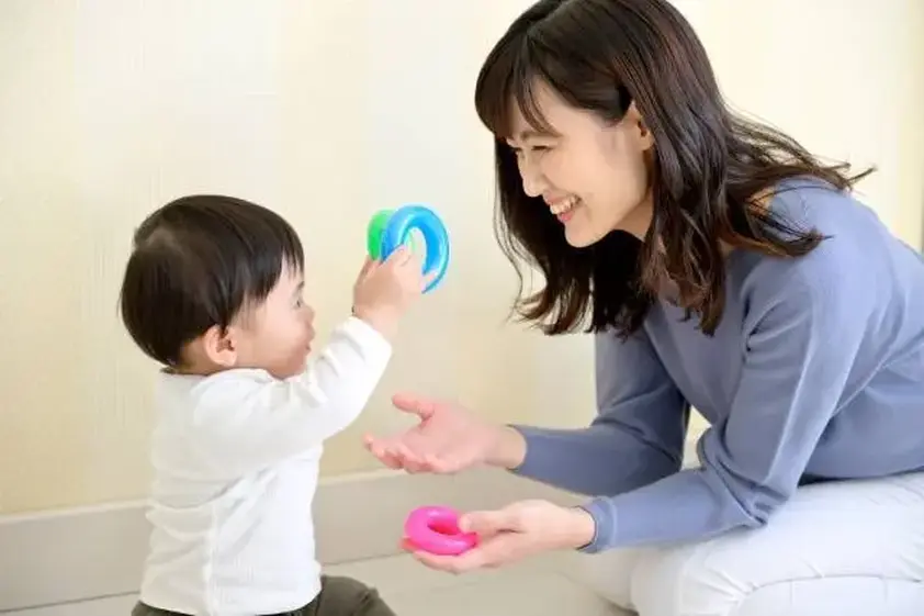 「子どもがなかなかしゃべらない」ことばの遅れが気になる子の“脳を育てる”声かけ術 イメージ