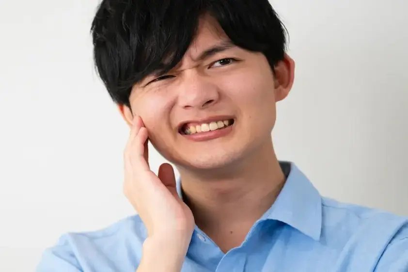 Q. 痛みが強いときは、鎮痛剤を多めに飲んでもよいでしょうか? イメージ
