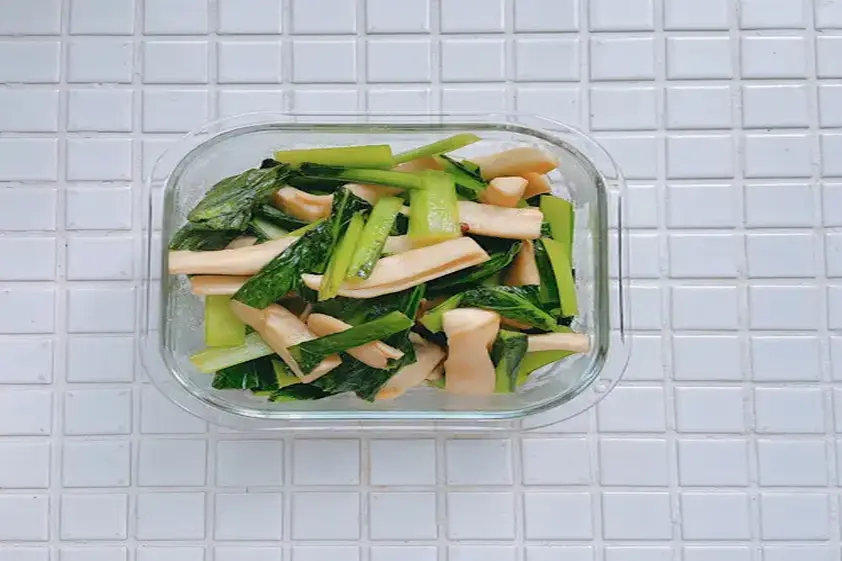 10分でコスパも味も大満足!『エリンギと小松菜のバター醤油焼き』作り置き イメージ