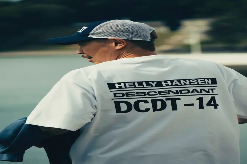 ヘリーハンセンとディセンダント。石垣島の海洋漂着ごみがTシャツに生まれ変わります。 イメージ