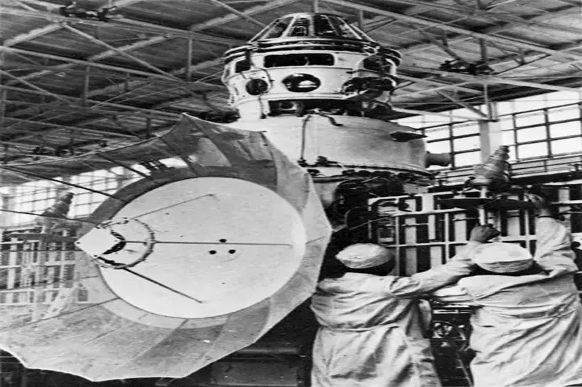 1972年にソ連が打ち上げた金星探査機「コスモス482号(Kosmos 482)」の降下モジュールが大気圏に再突入 イメージ