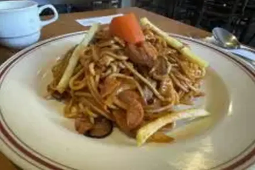 【日本洋食紀行】恵比寿の絶品洋食店で唯一無二の濃厚なナポリタンを味わう / 東京都渋谷区東の「ターボー 80」 イメージ