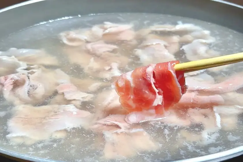【スプーン1杯入れてみて!】豚しゃぶがふわっふわ!!とろけるほど柔らか食感!! イメージ