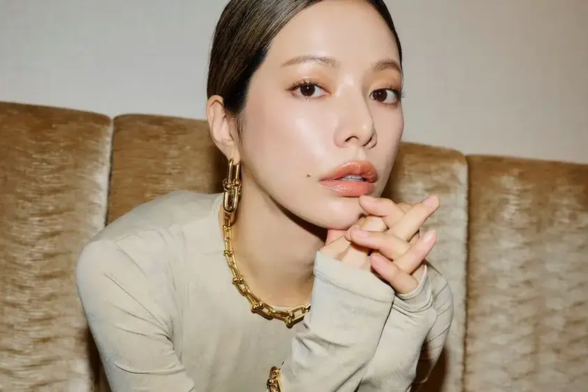 桜井ユキ「恐ろしい出来事を“怖い”と言いつつ、楽しんでしまうのが人間」 イメージ