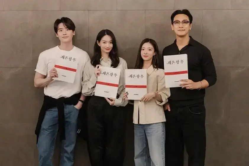 シン・ミナ×チュ・ジフン×イ・ジョンソク×イ・セヨンが奇跡の共演「再婚承認を要求します」配信決定 イメージ