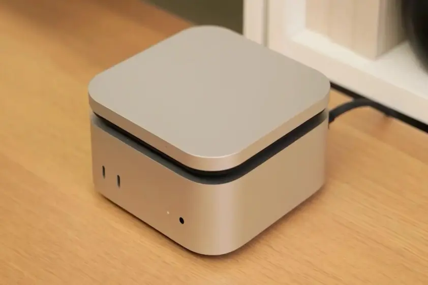 超省スペース、Mac miniのストレージを増やすアクセ。「上」は盲点 イメージ