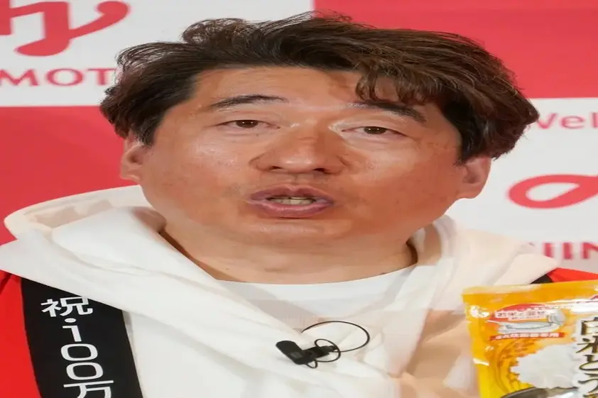 寺門ジモン、大阪中央区の超人気カレーを大絶賛「丁寧な食材の感覚が伝わる、これはうまい」 イメージ