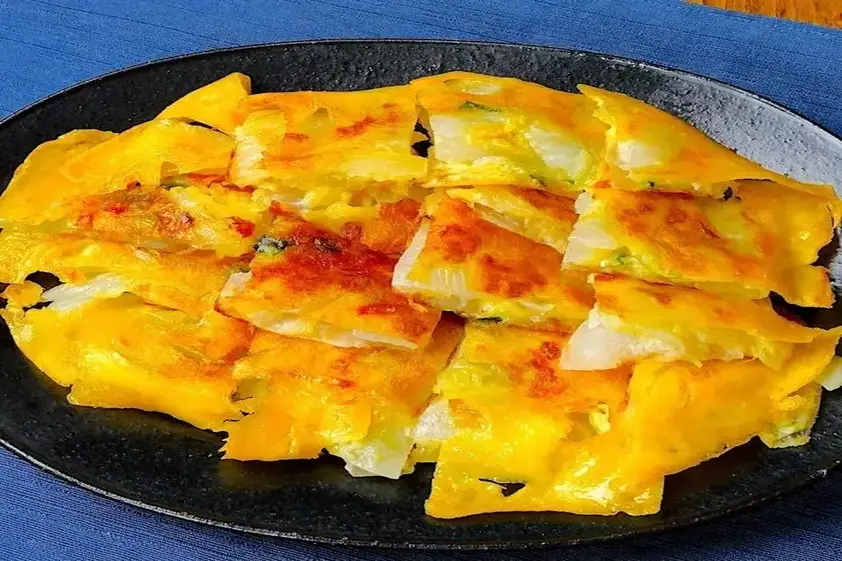 【新玉ねぎと卵で最強コンビ】新玉ねぎの甘みがギュ〜っ。「忙しくても作れる!」絶品おかずレシピ3選 イメージ